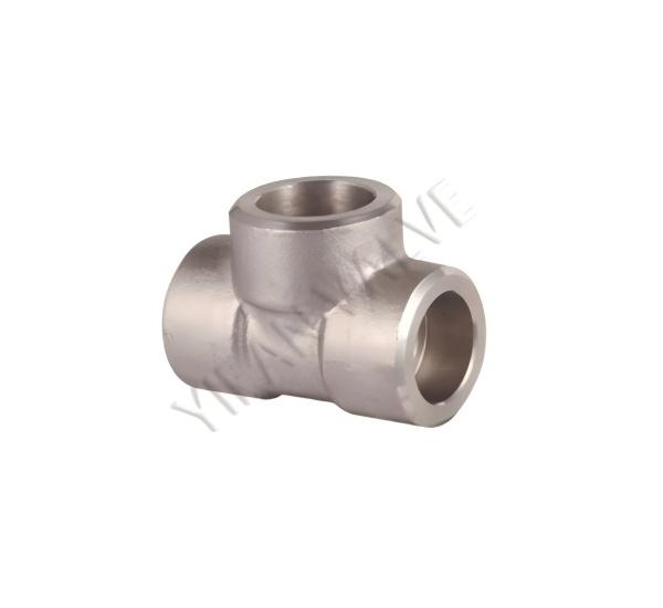 Socket-welding tee joint